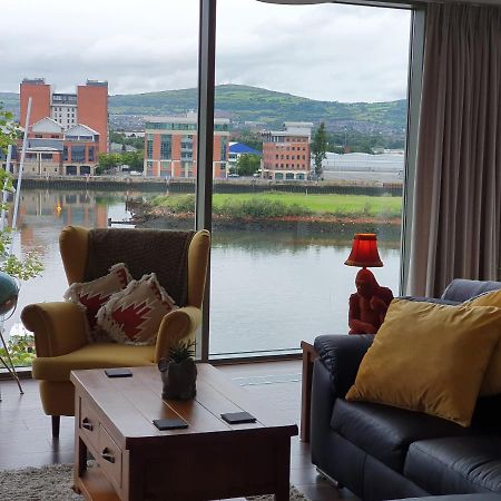 Luxury Apartment Marina Views At Titanic Quarter Belfast Exterior foto